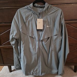 Nike Men's Hooded Windbreaker Jacket - Gray